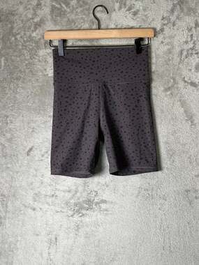 Vuori Studio High Rise Biker Shorts Charcoal Gray Animal Cheetah Print Small